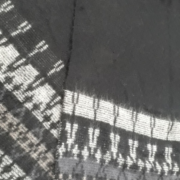 HUGE Black Grey Wide Winter Scarf 76x19" - Picture 5 of 6